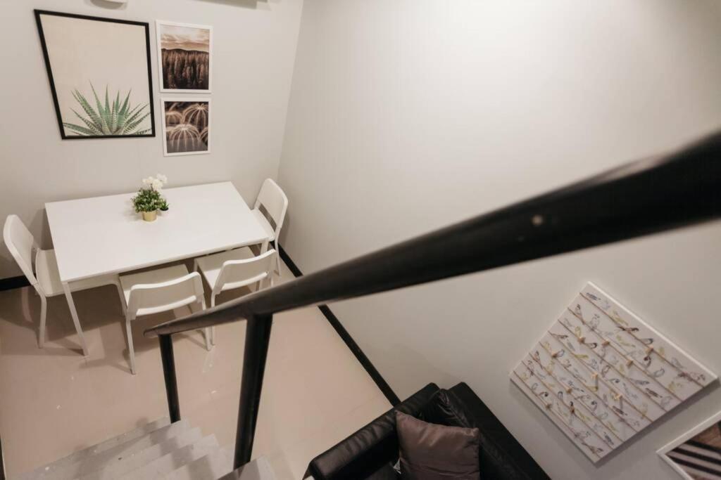 S1 Large Duplex Silom 3 Beds, Full Kitchen Wifi Lejlighed Bangkok Eksteriør billede